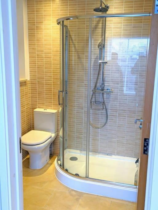 Sohot Stays-Garden Apt-Free Parking Ground Flr 브로드스테어즈 외부 사진