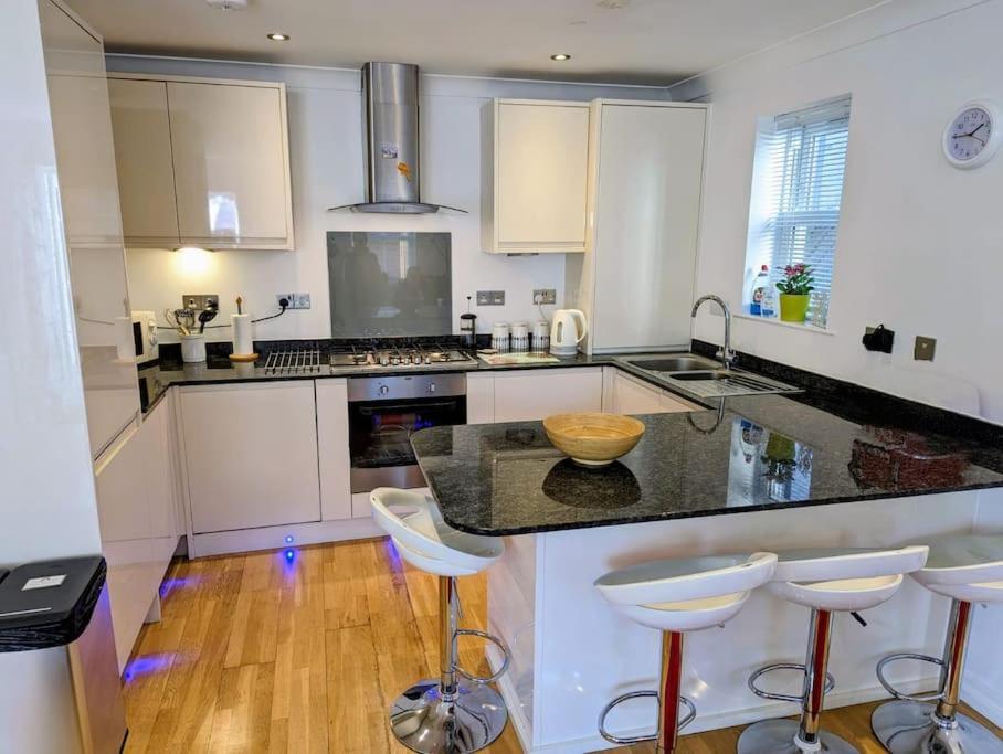 Sohot Stays-Garden Apt-Free Parking Ground Flr 브로드스테어즈 외부 사진